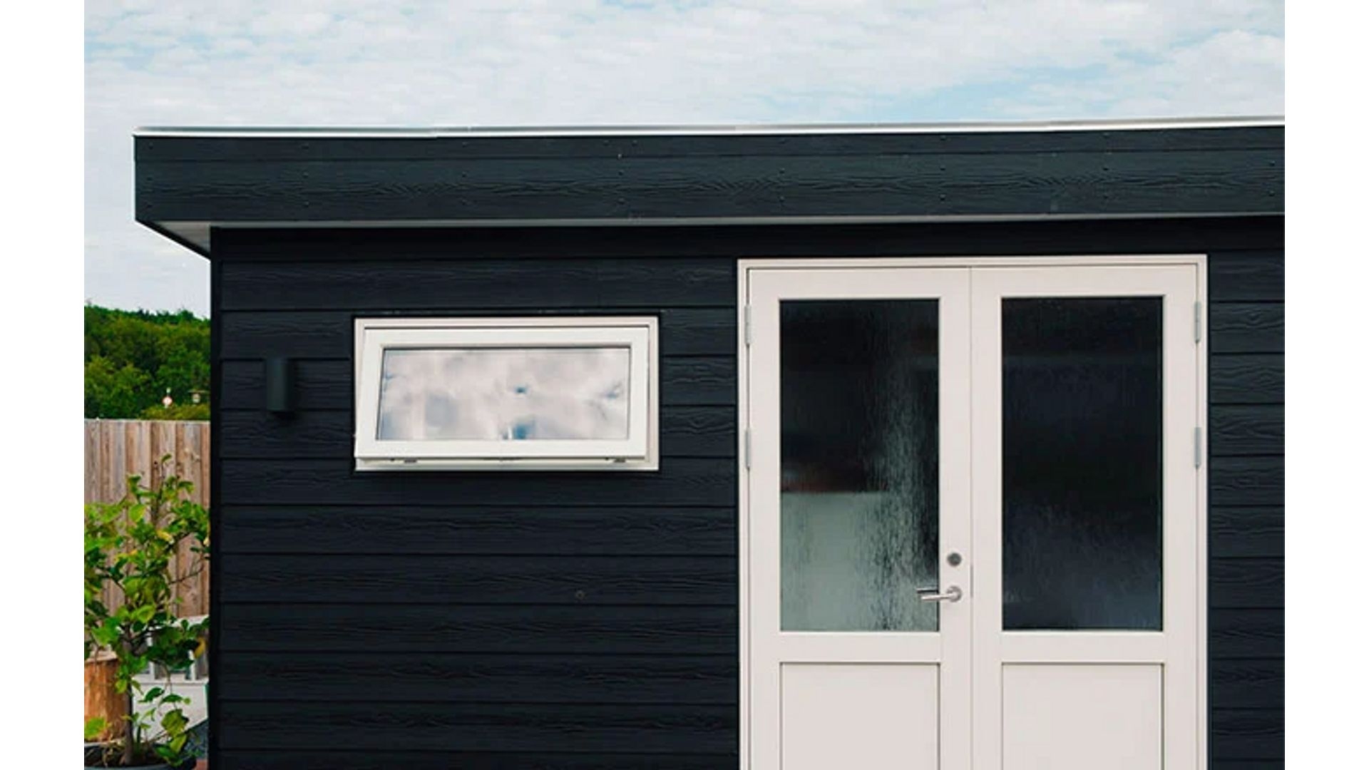 Beautiful doors and windows from Klar right there in Lene's shed